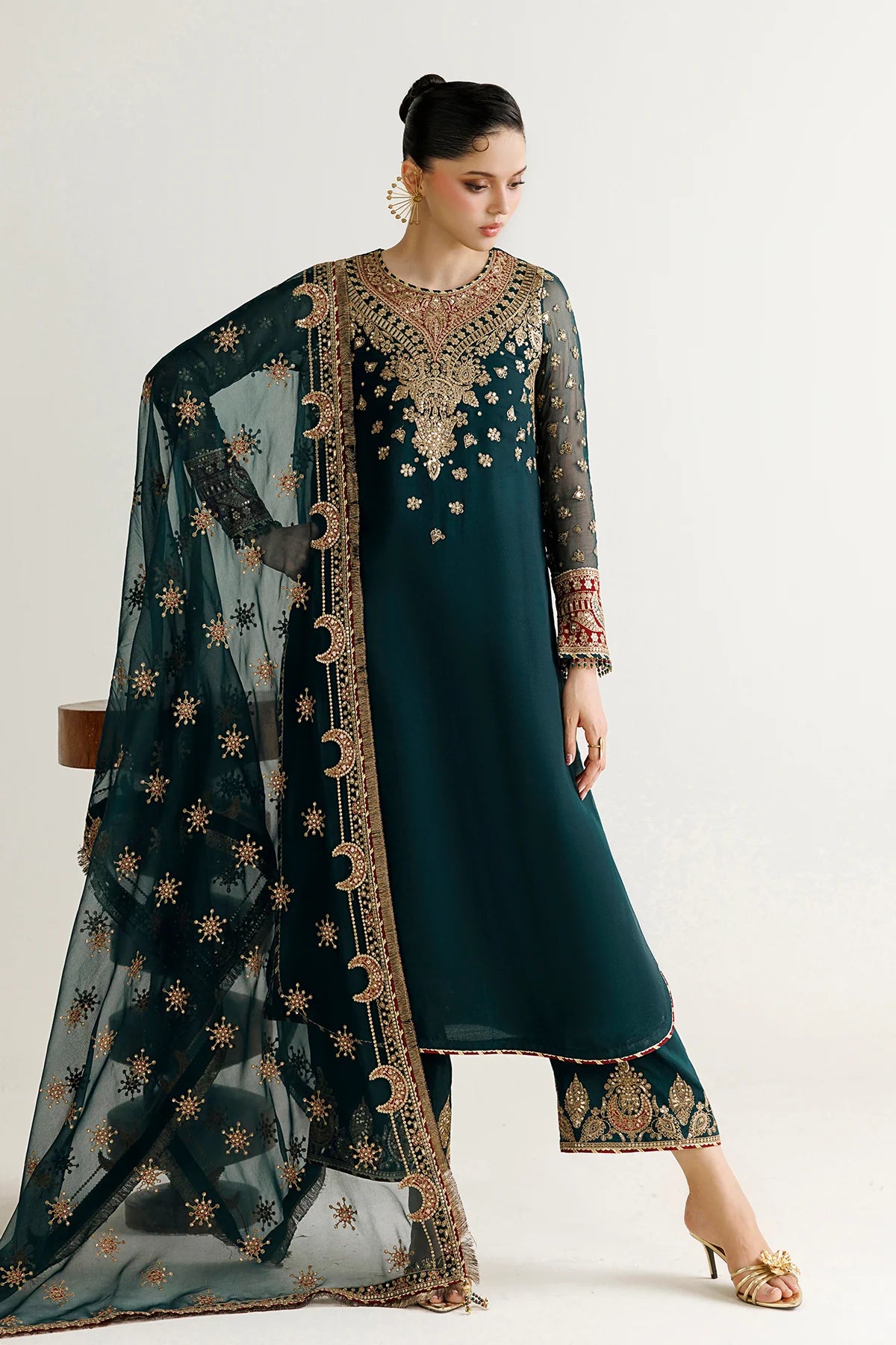 EMBROIDERED CHIFFON UC-3139