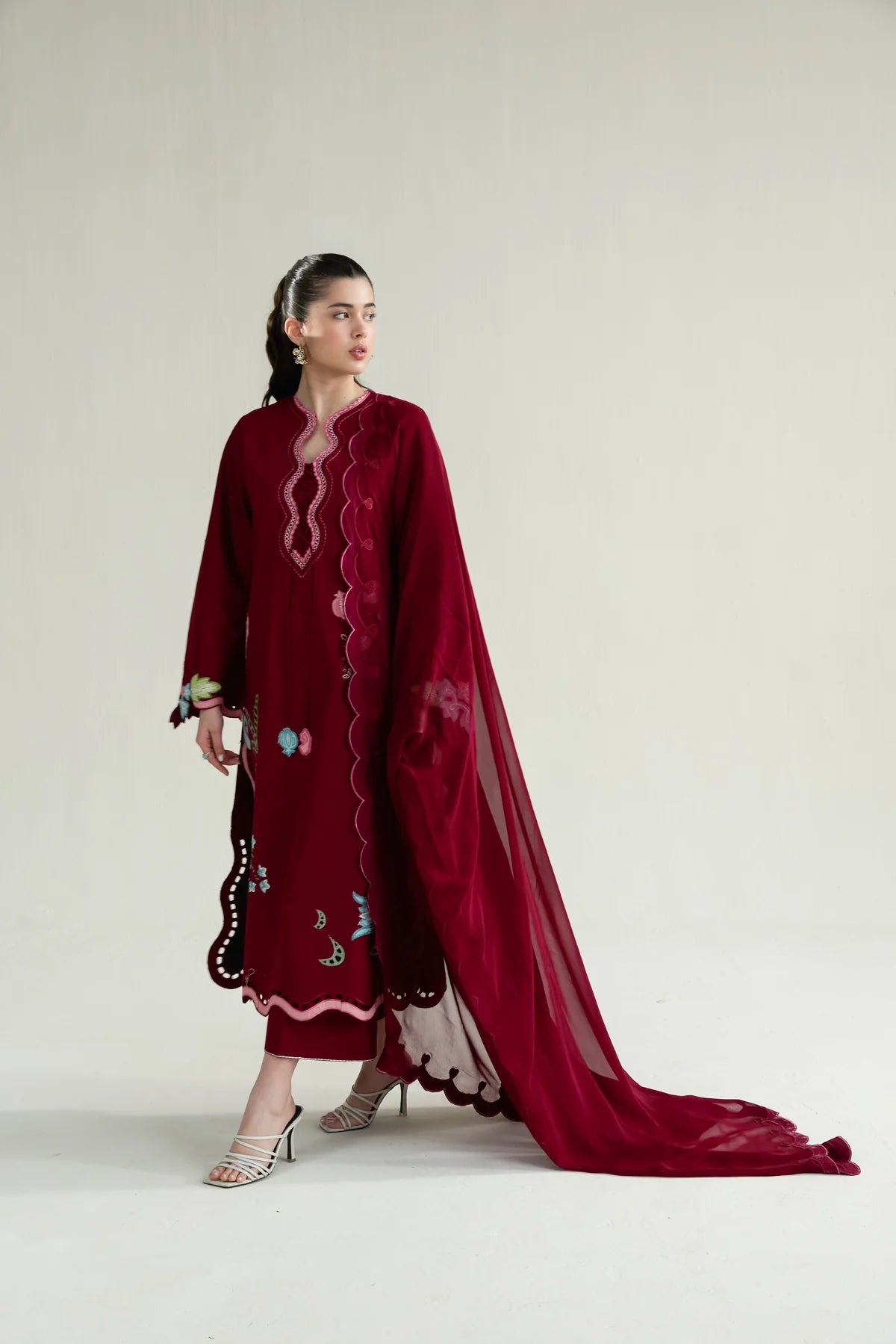MAROON(LASER) LUXURY EMBROIDERED LAWN 3PCS SET (NPA3-26409)