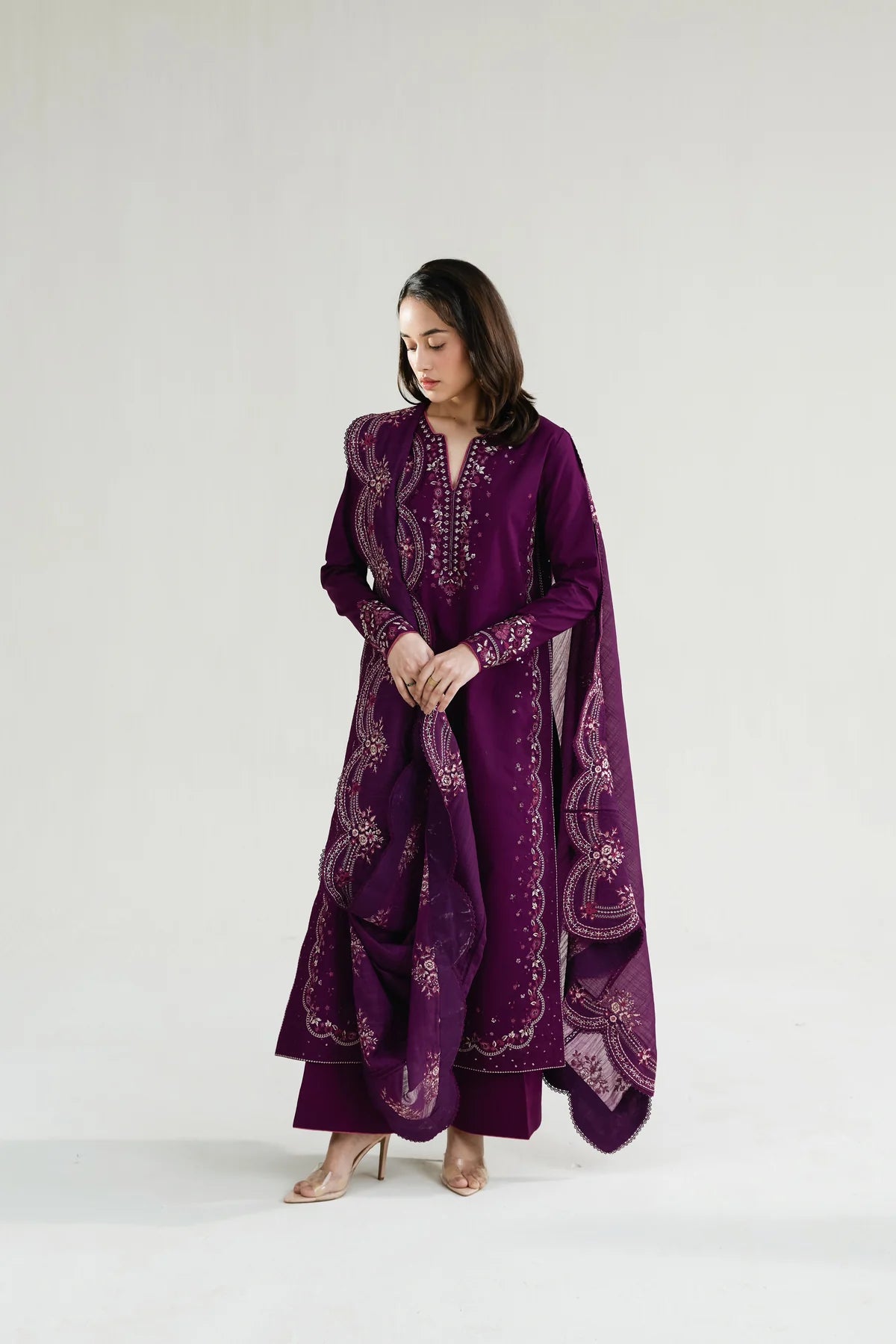 DEEP PLUM LUXURY EMBROIDERED LAWN 3PCS SET (NPA3-26410)