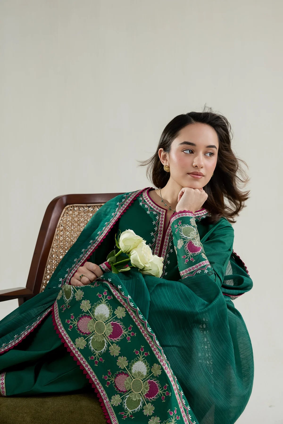 EMERALD GREEN LUXURY EMBROIDERED LAWN 3PCS SET (NPA3-26413)