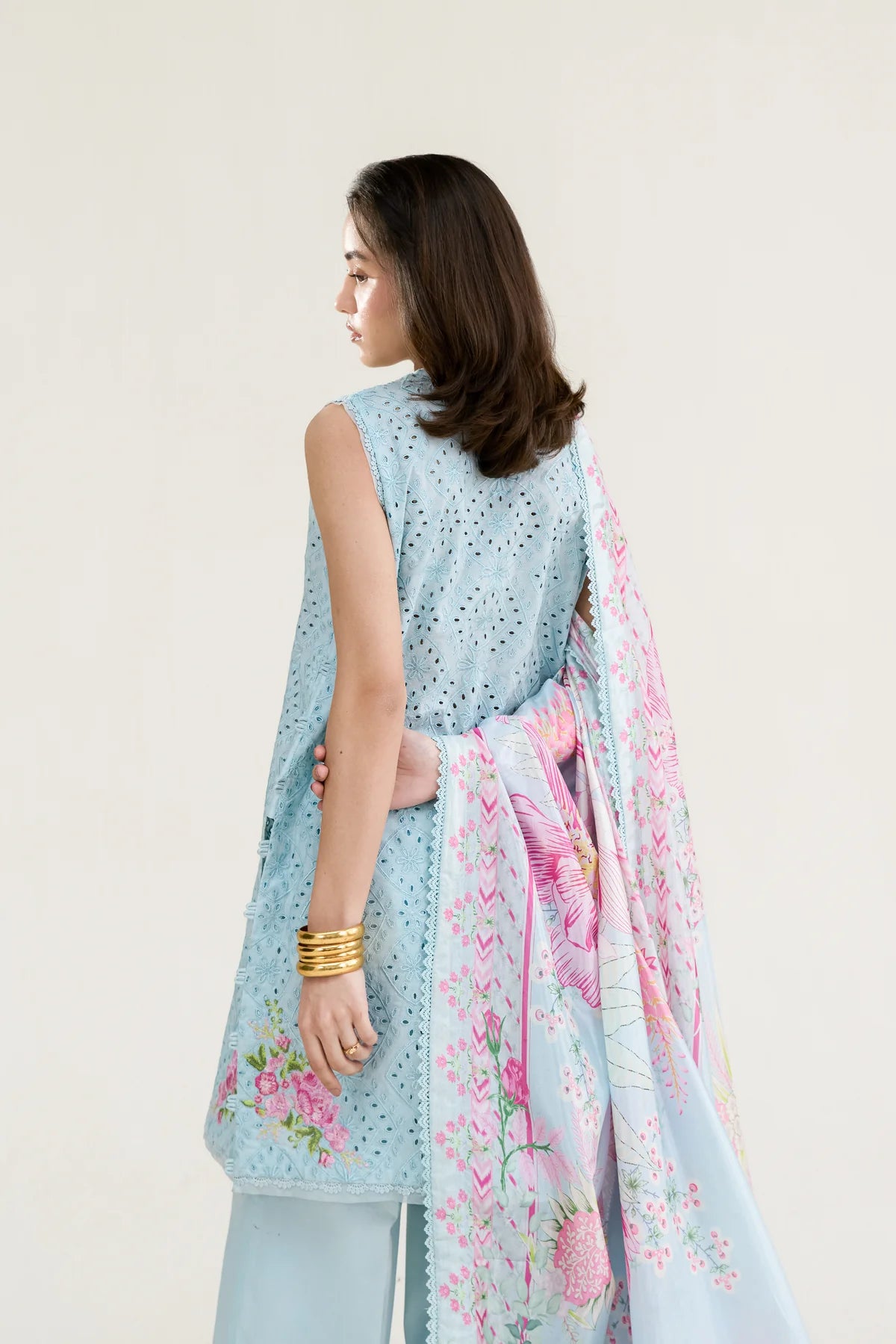 ICE BLUE LUXURY EMBROIDERED LAWN 3PCS SET (NPA3-26404)