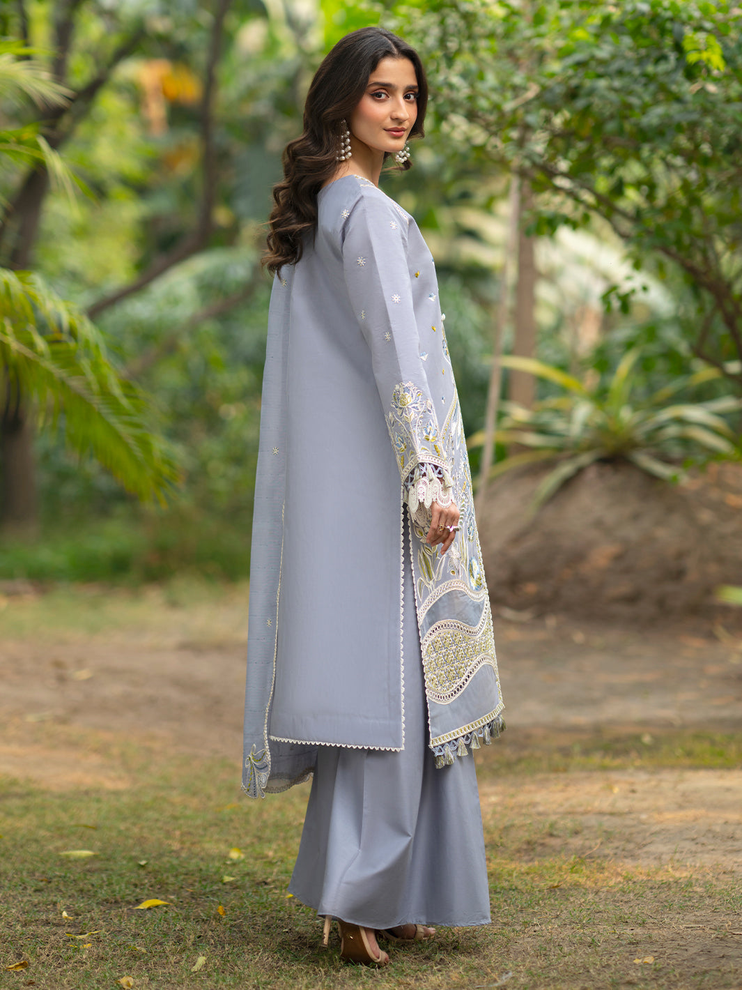 AN-006 | 3 PC Lawn