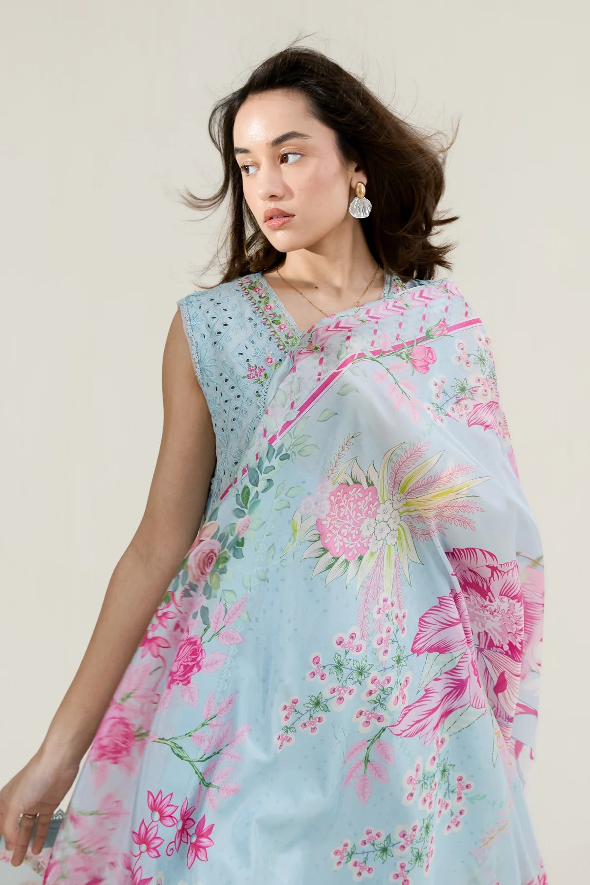 ICE BLUE LUXURY EMBROIDERED LAWN 3PCS SET (NPA3-26404)