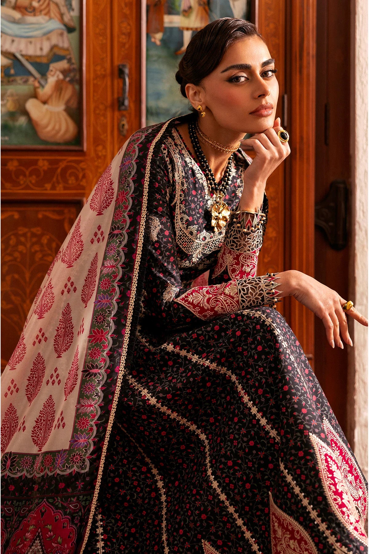 EMBROIDERED LUXURY LAWN SL26-D09