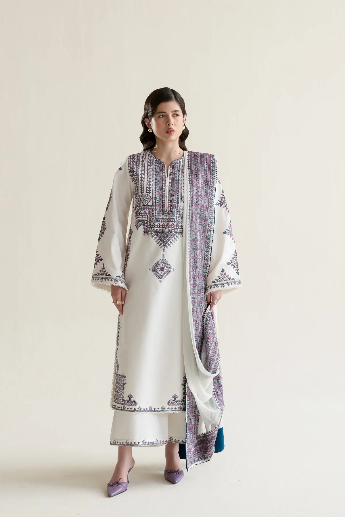 OFF-WHITE LUXURY EMBROIDERED LAWN 3PCS SET (NPA3-26406)