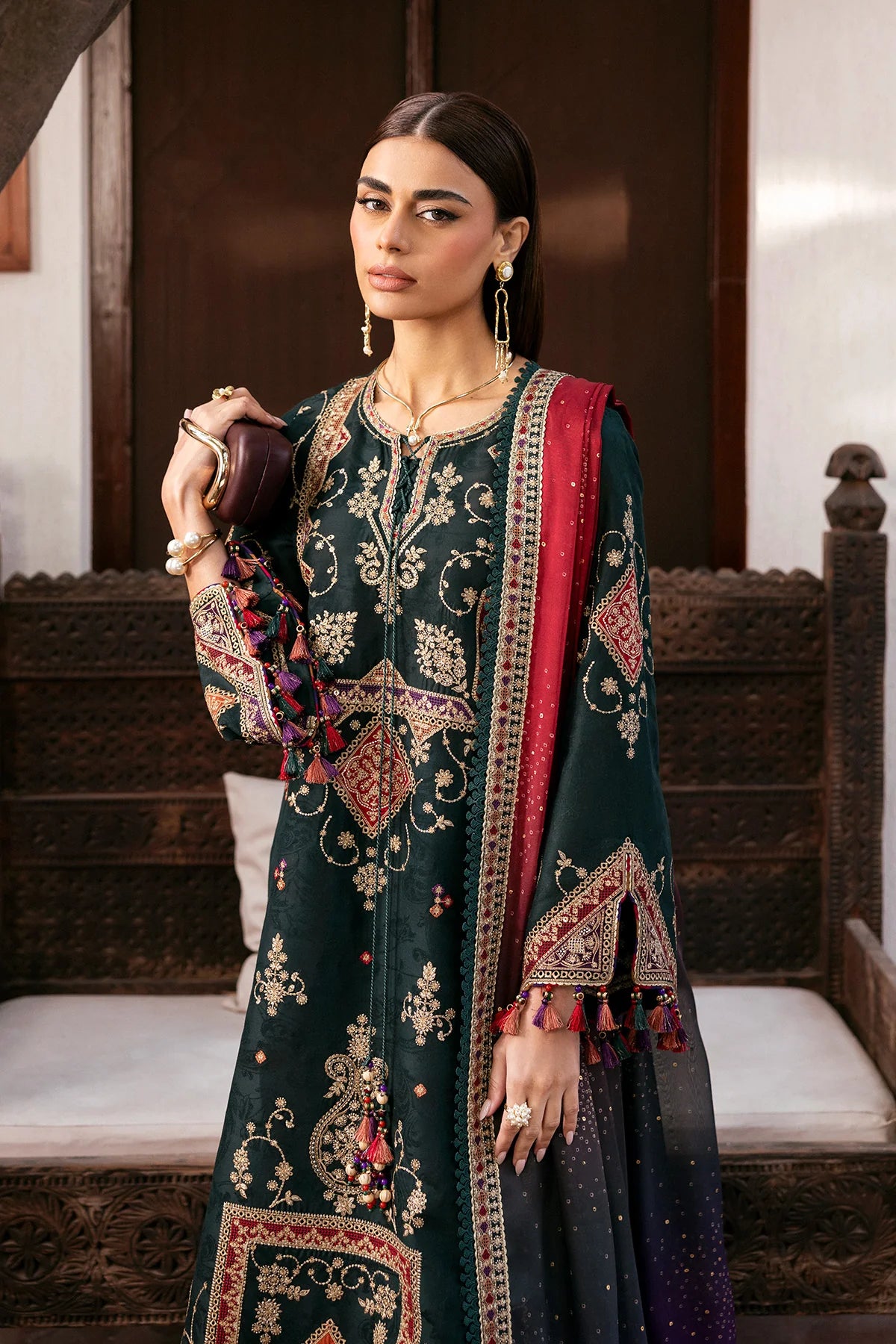 EMBROIDERED LUXURY LAWN SL26-D03