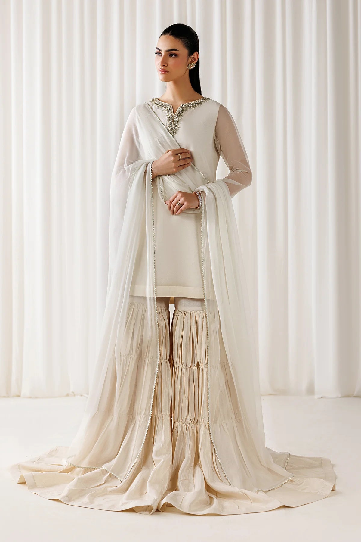 EMBROIDERED CHIFFON EN